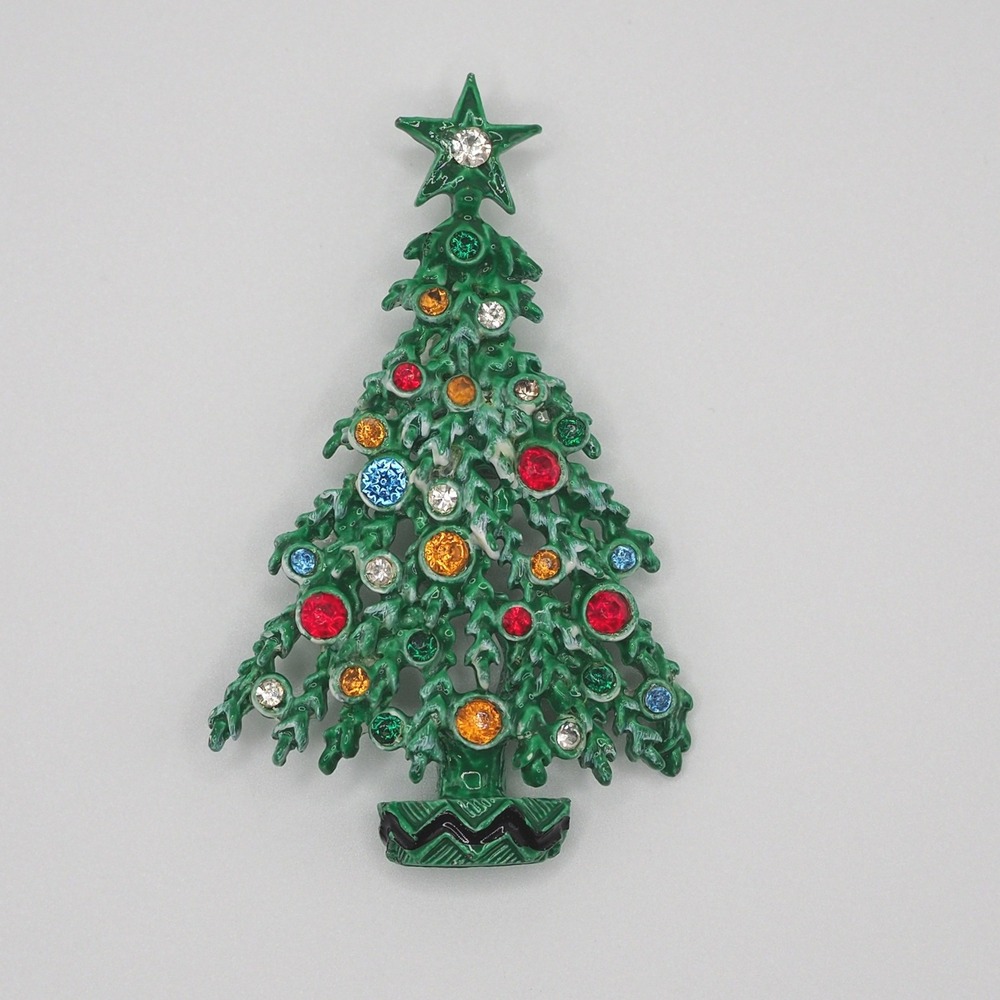 Vintage Christmas Tree Brooch Green Enamel Rhinestone Holiday Pin Snow Accent
